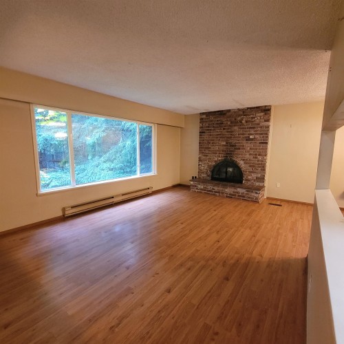 2240 Oldershaw Road, Roberts Creek, BC 