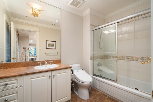 1638 Marpole Avenue, Vancouver, BC 