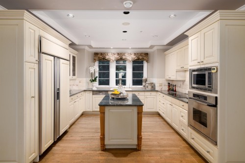 1638 Marpole Avenue, Vancouver, BC 