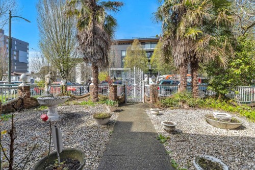 5064 Main Street, Vancouver, BC 