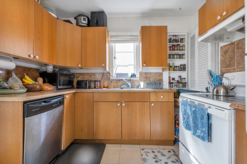 5092 Main Street, Vancouver, BC 