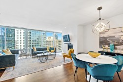 2009-1111 Alberni Street  Vancouver, BC V6E 4V2