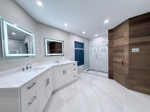 2222 Chairlift Road, West Vancouver, BC 