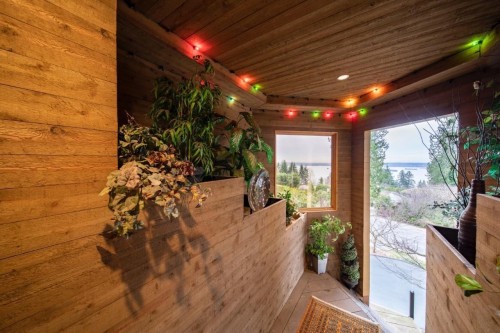 2222 Chairlift Road, West Vancouver, BC 