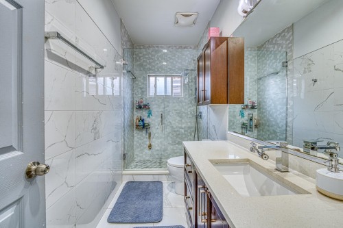 426 18Th Avenue E, Vancouver, BC 