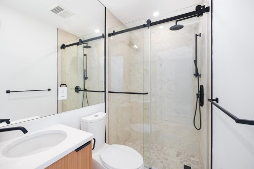 265 6Th Street W, North Vancouver, BC 