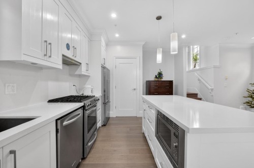 5685 Killarney Street, Vancouver, BC 