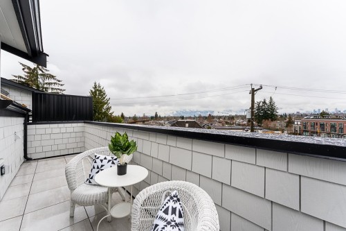 1-2837 Oliver Crescent, Vancouver, BC 