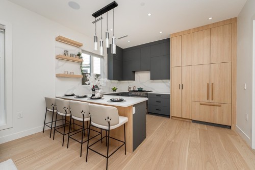 2835 Oliver Crescent, Vancouver, BC 