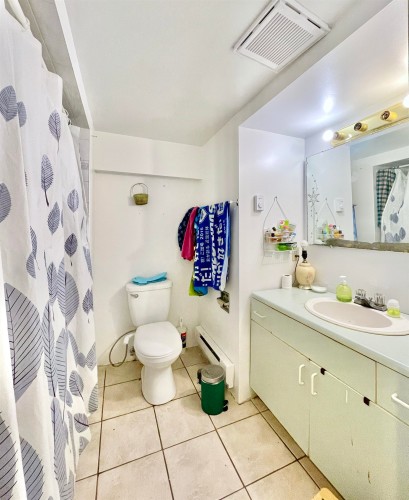 5693 Dolphin Street, Sechelt, BC 