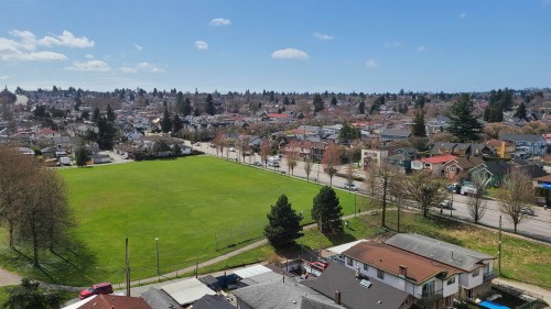 654-1483 King Edward Avenue E, Vancouver, BC 