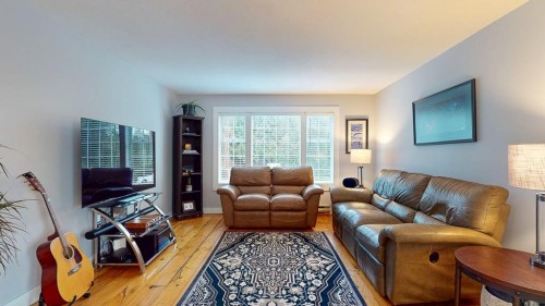 5567 Calli Place, Sechelt, BC 