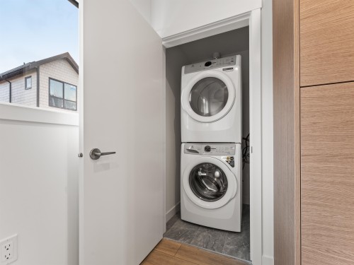 21-4337 Boundary Road, Richmond, BC 