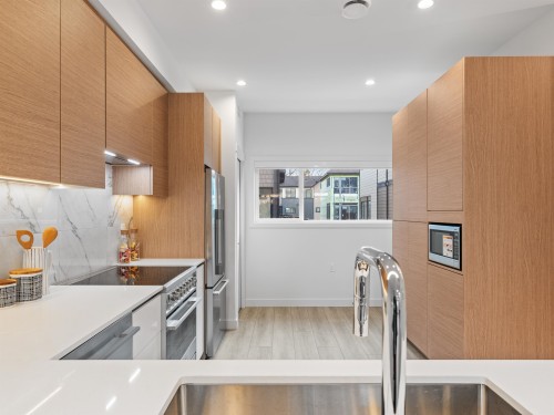 21-4337 Boundary Road, Richmond, BC 