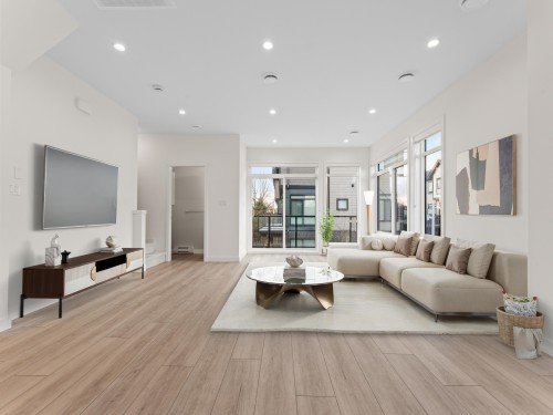 18-4337 Boundary Road, Richmond, BC 