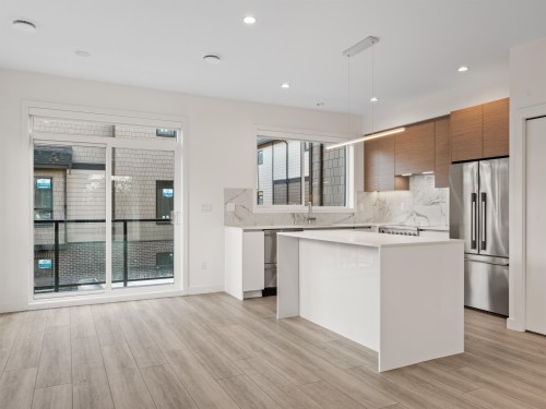 18-4337 Boundary Road, Richmond, BC 