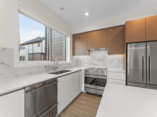 18-4337 Boundary Road, Richmond, BC 