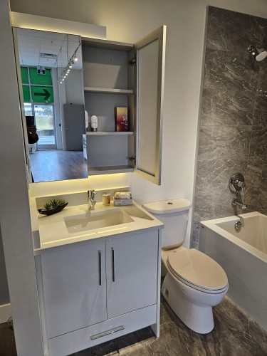 18-4337 Boundary Road, Richmond, BC 