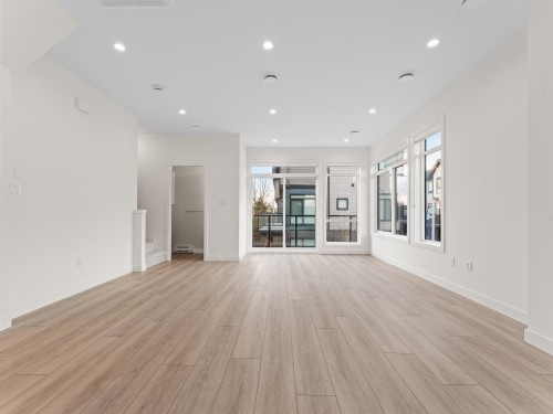 18-4337 Boundary Road, Richmond, BC 