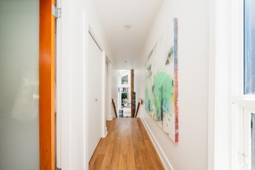 3985 Bayridge Avenue, West Vancouver, BC 