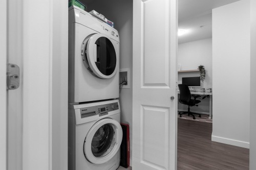 227-9551 Alexandra Road, Richmond, BC 