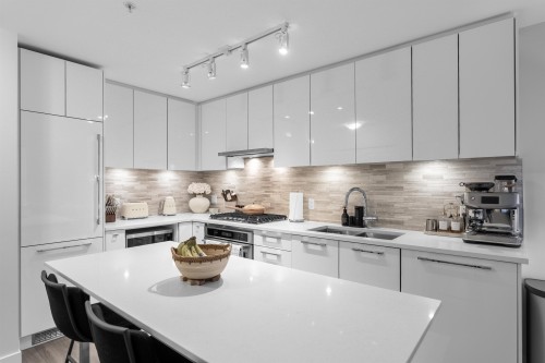 227-9551 Alexandra Road, Richmond, BC 