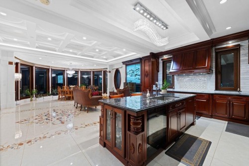 1327 Chartwell Drive, West Vancouver, BC 