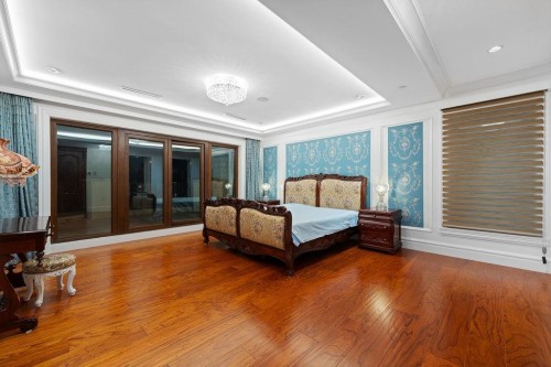 1327 Chartwell Drive, West Vancouver, BC 