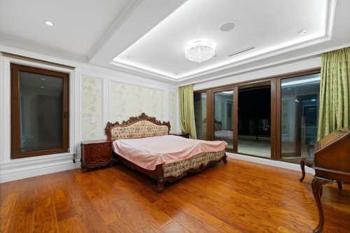 1327 Chartwell Drive, West Vancouver, BC 