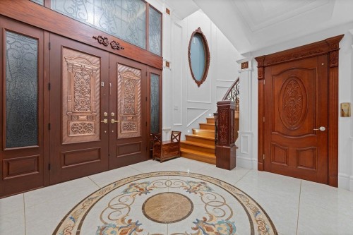 1327 Chartwell Drive, West Vancouver, BC 