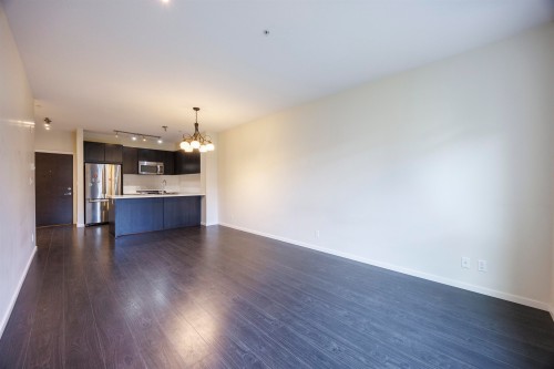 213-3107 Windsor Gate, Coquitlam, BC 