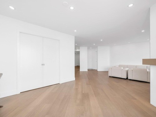 203-2190 Argyle Avenue, West Vancouver, BC 