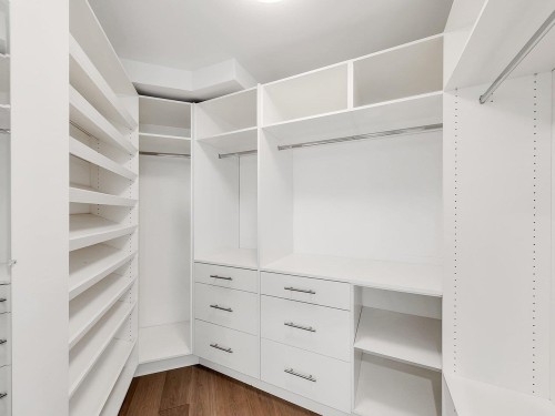 203-2190 Argyle Avenue, West Vancouver, BC 