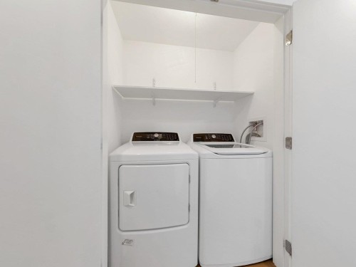 203-2190 Argyle Avenue, West Vancouver, BC 