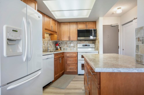 32-11900 228 Street, Maple Ridge, BC 