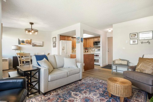 32-11900 228 Street, Maple Ridge, BC 