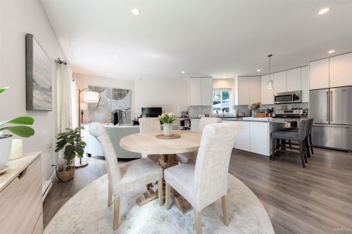 949 Hartford Place, North Vancouver, BC 