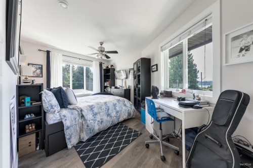 949 Hartford Place, North Vancouver, BC 