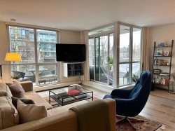 135 17th Street E Vancouver, BC V7L 0C4