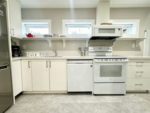 5928 Olympic Street, Vancouver, BC 