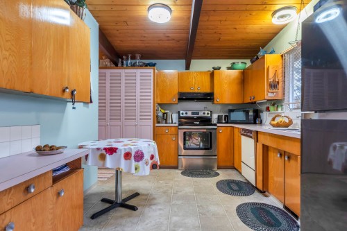 1639 Eden Avenue, Coquitlam, BC 