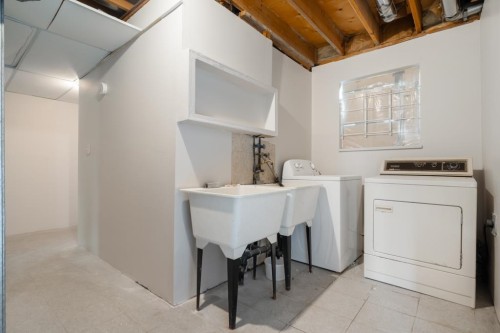 8411 Rideau Drive, Richmond, BC 