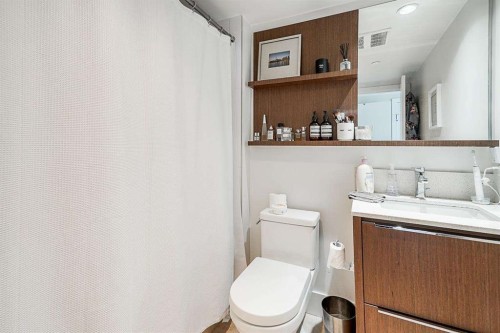 532 7Th Avenue W, Vancouver, BC 