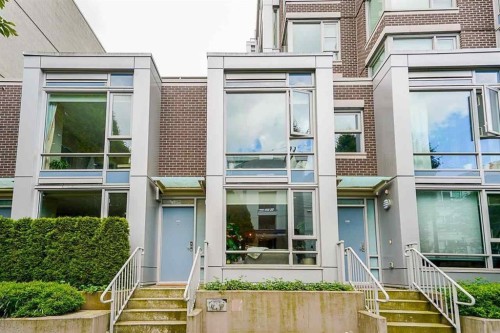 532 7Th Avenue W, Vancouver, BC 