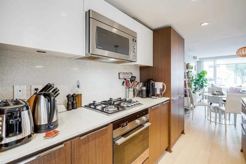 532 7Th Avenue W, Vancouver, BC 