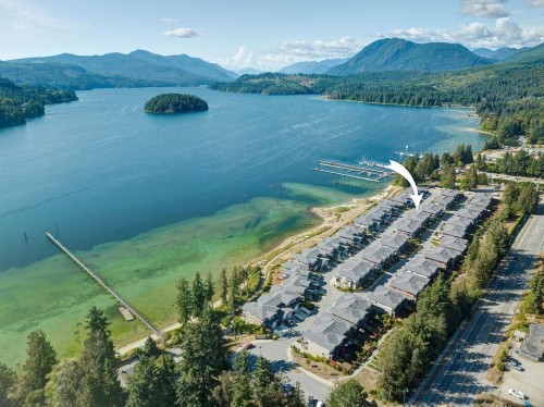 5968 Beachgate Lane  Sechelt, BC V7Z 0S2