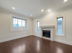 6975 Dunblane Avenue  Burnaby, BC V5J 4G1