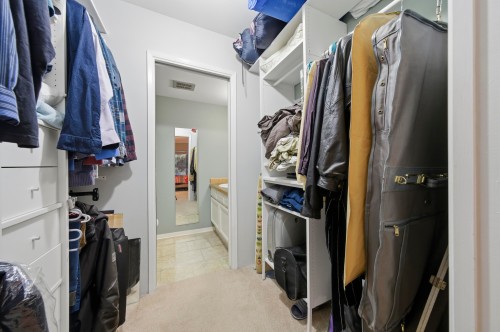 212-2620 Fromme Road, North Vancouver, BC 