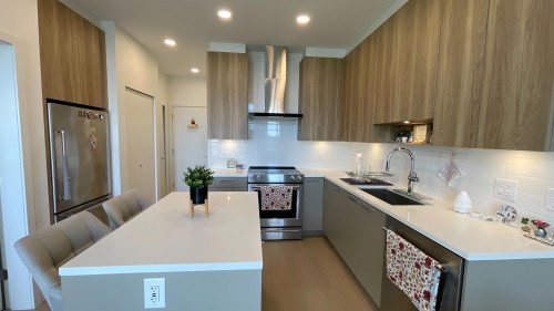 614-7599 15Th Street, Burnaby, BC 