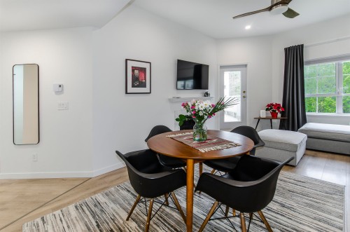 406-2975 Princess Crescent  Coquitlam, BC V3B 7N3